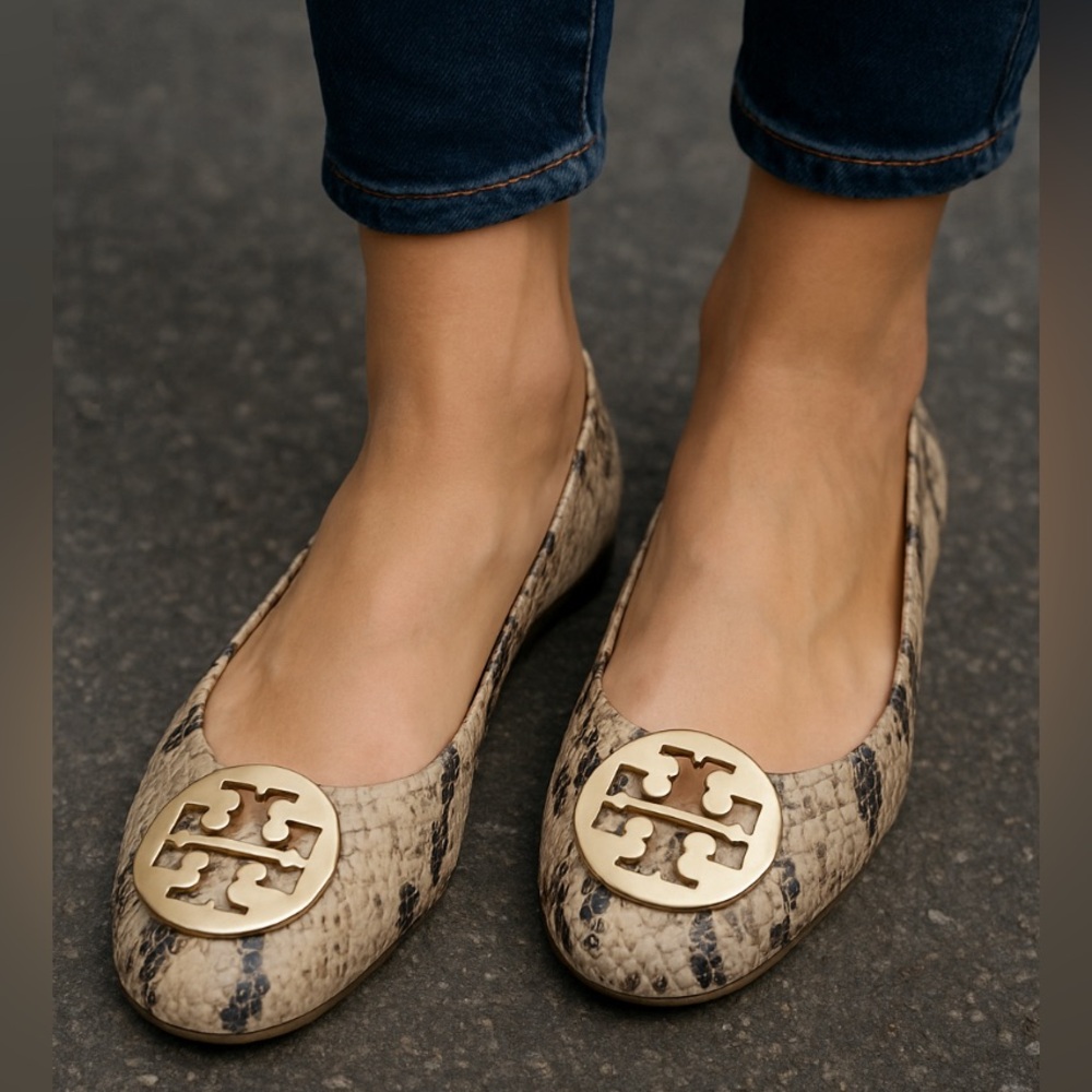Tory Burch Reva Snakeskin Flats Ballet Beige Brown Gold Logo Size 7.5 - Picture 3 of 16